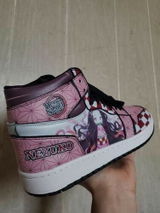 Laurella review photo
