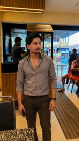 Avdesh Tiwari review photo