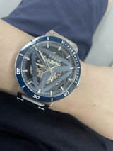 Ray Zou review photo