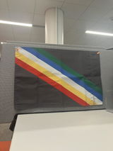 H.M. review photo