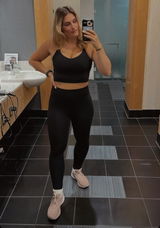 Hayley dymond review photo