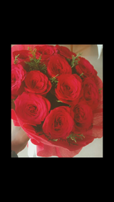 Classic Romance - 12 Red Roses Bouquet