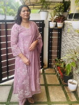 Sindhya Thomas review photo