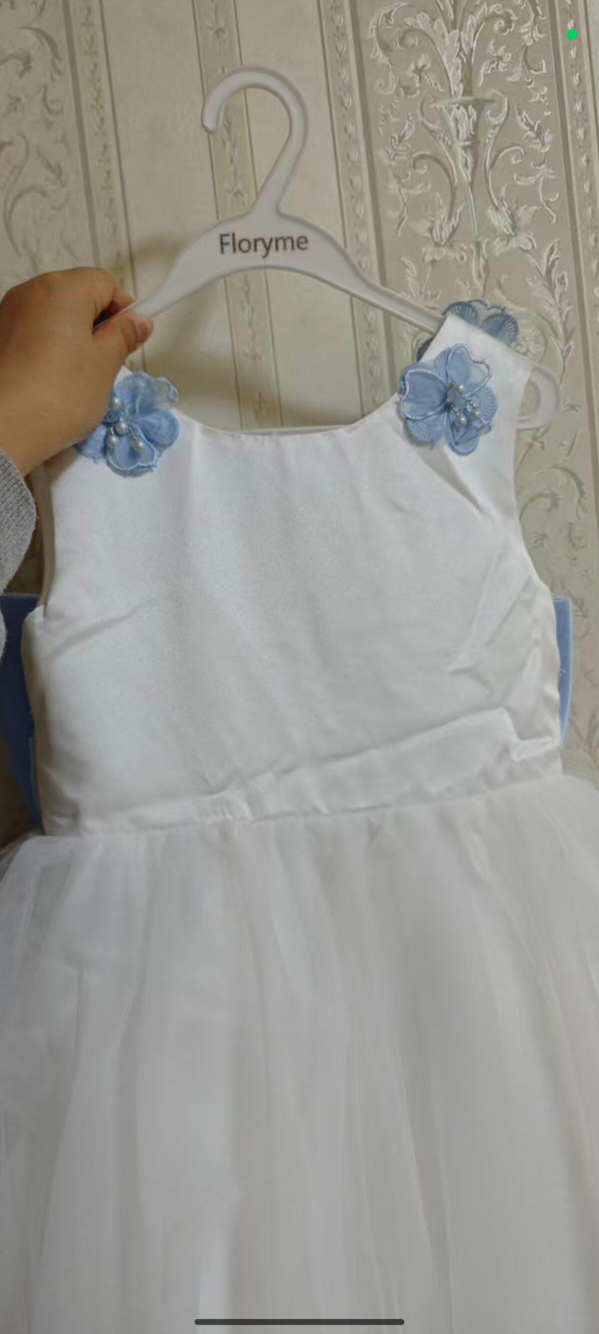 Nadge Moresca review photo