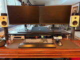 Aaron review photo
