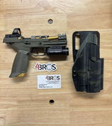 D.B. review photo