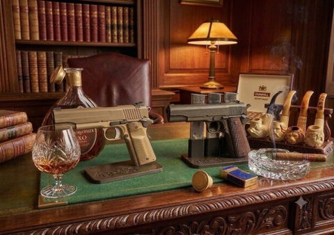 4Bros 1911 Pistol & Magazine Stand