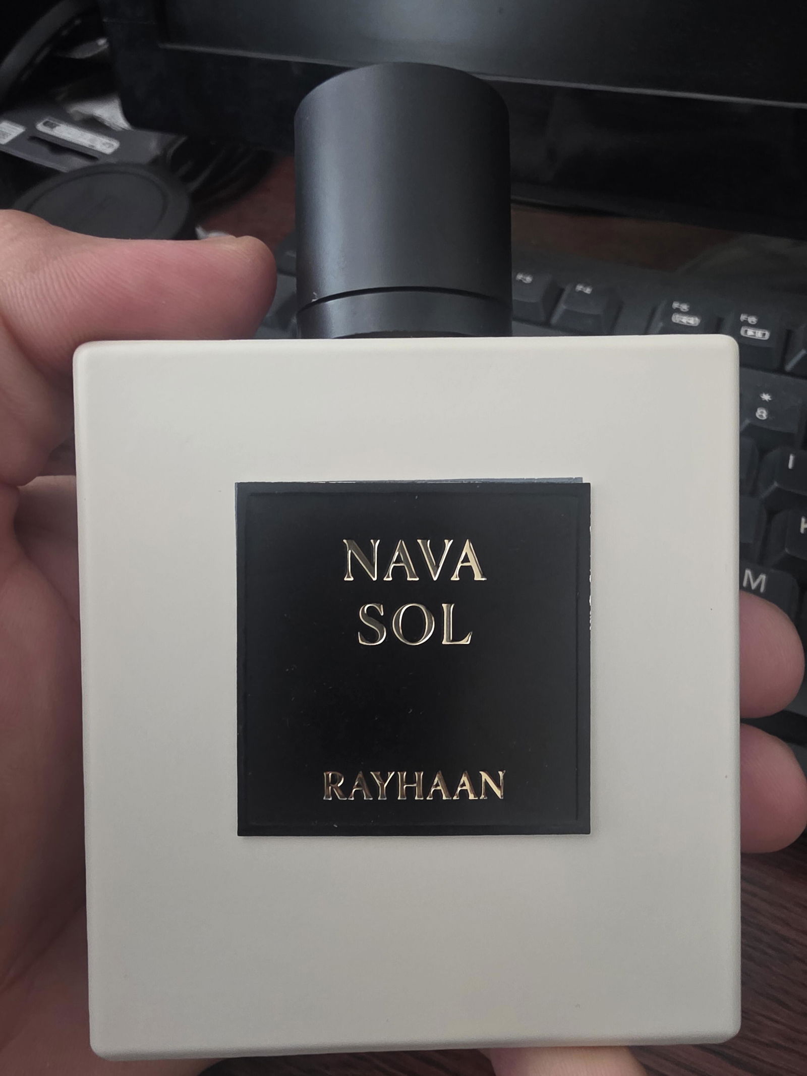 Rayhaan Nava Sol 100ml Bestseller – Cedar – FragranceGems
