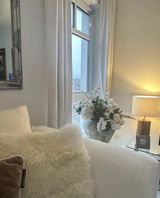 Emin review photo