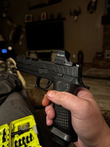 Stephen Hayes review photo