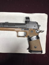 Lewis Hamblen review photo