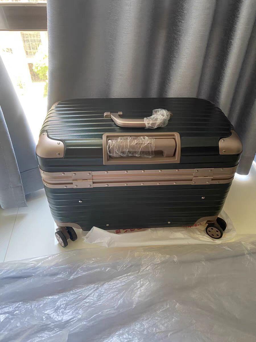 Lea review photo
