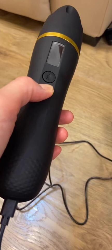 Mia review photo