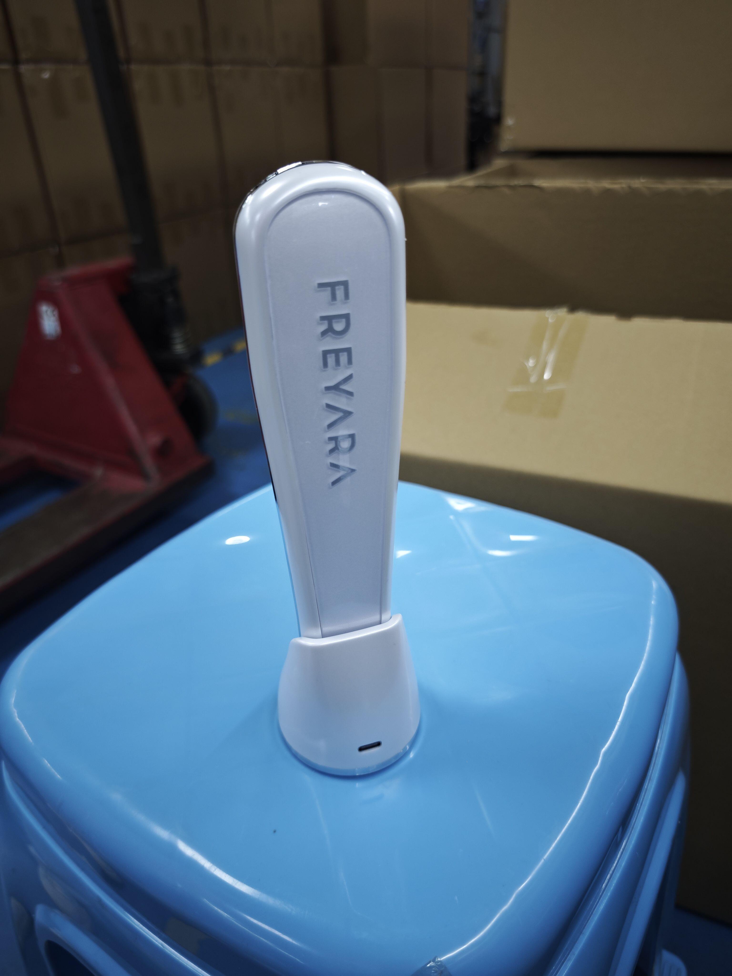 Leonora review photo