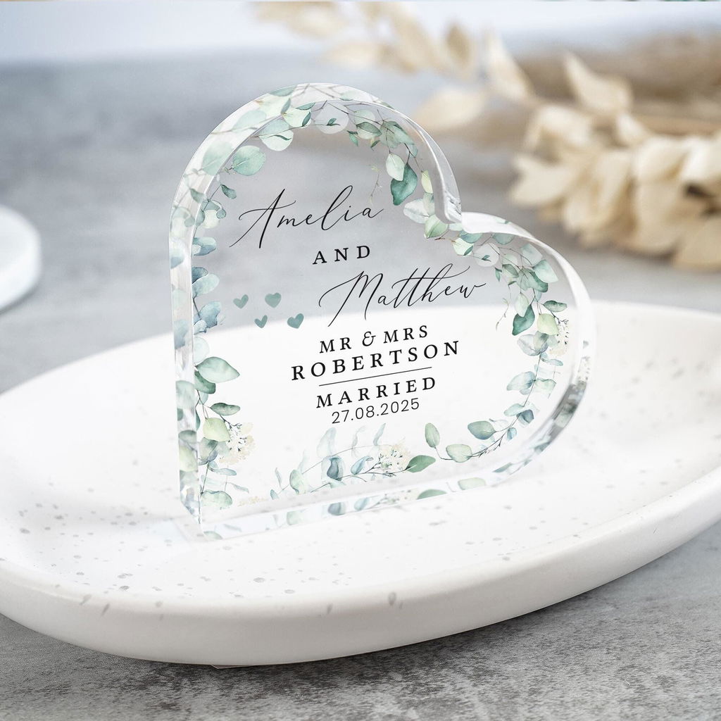 Personalised Mr & Mrs Wedding Date Keepsake Heart Gift Plaque