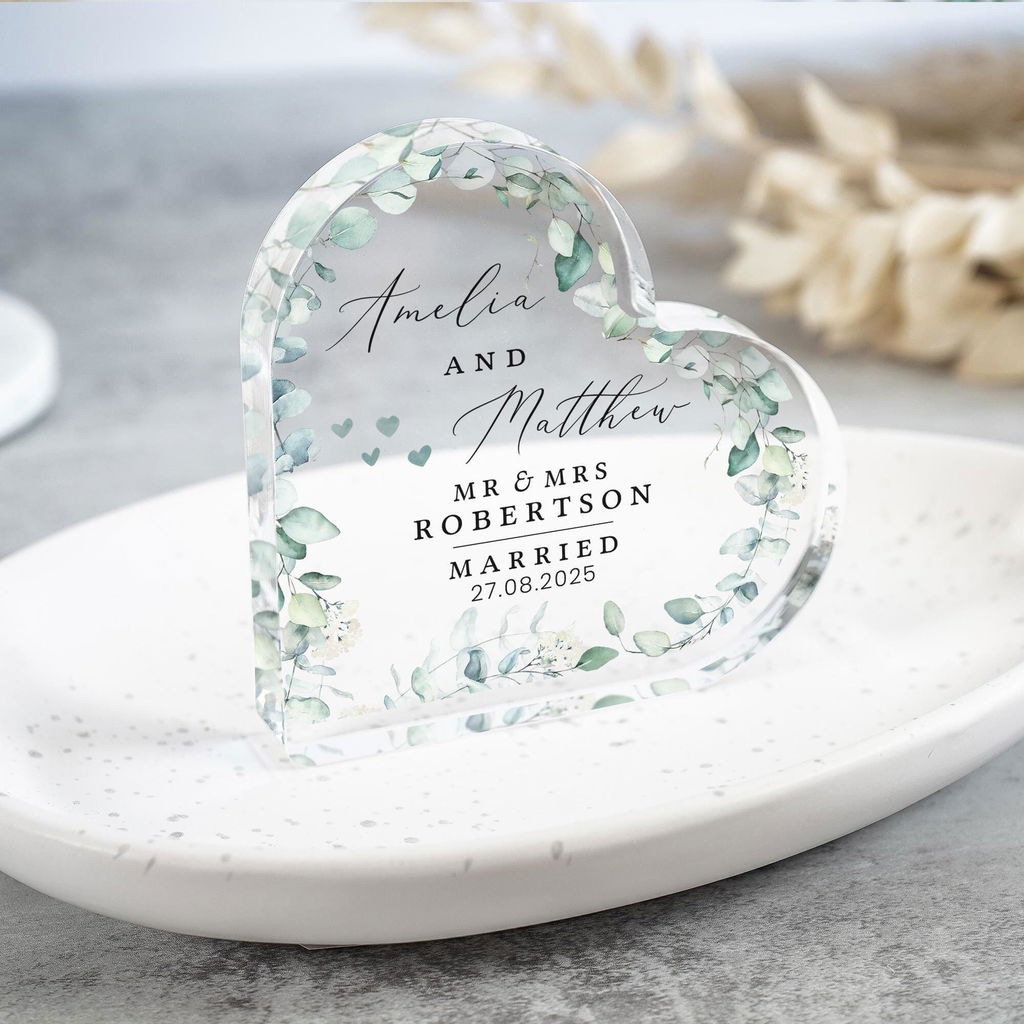 Personalised Mr & Mrs Wedding Date Keepsake Heart Gift Plaque