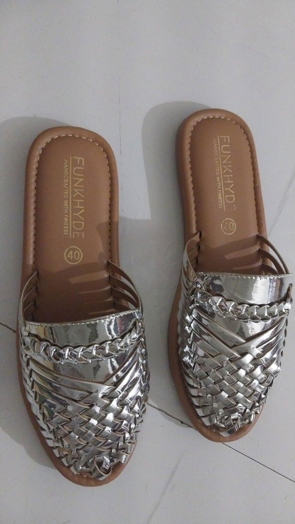 [ Flats ] Amurra Silver
