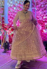 Meena Parmar review photo