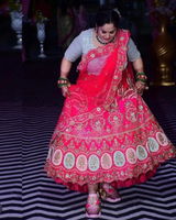 Surbhi Sharma review photo