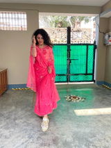Maahi review photo