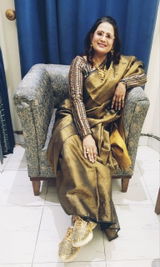 Seema review photo