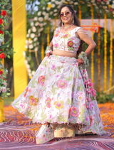 Anshika Sisodiya review photo