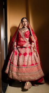 Khyati Malhotra review photo