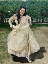 Janki Shah review photo