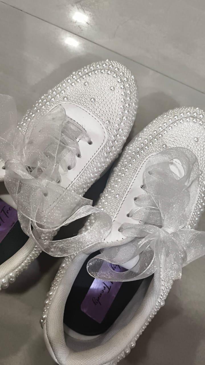 Pearl Embellished Bridal Sneakers – Luxury Wedding Shoes