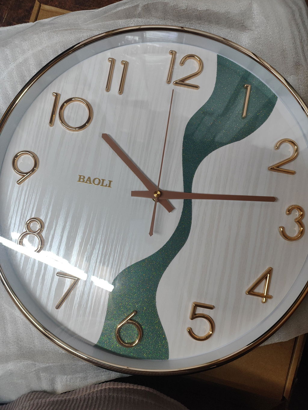 Modern Gold Wall Clock for Living Room | Silent Quartz | Abstract Designer 15 Inch Wall Clock