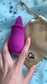 Raven Elle review photo