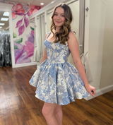 Taylor Thackeray review photo