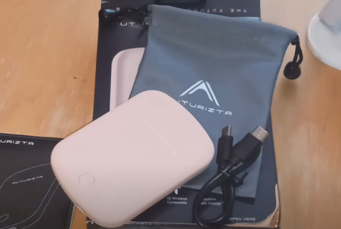 Pixy Go Magsafe Wireless Travel Power Bank