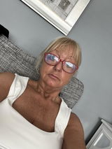 Bev Thomas review photo