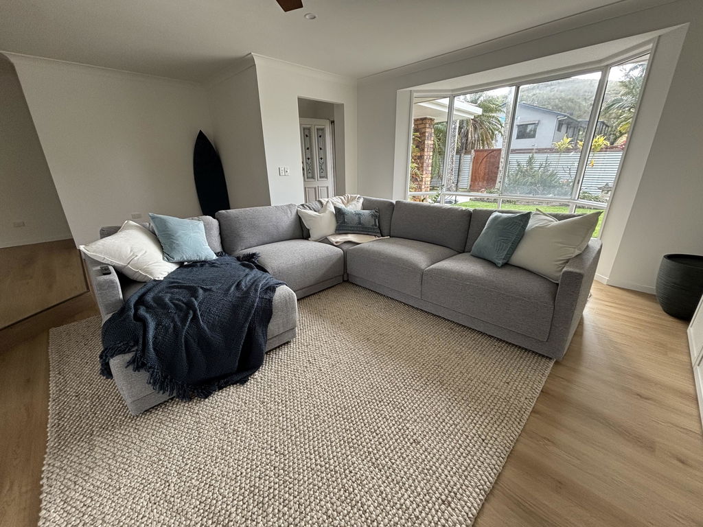 Allure Warm Ivory Wool Rug