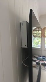 LH review photo