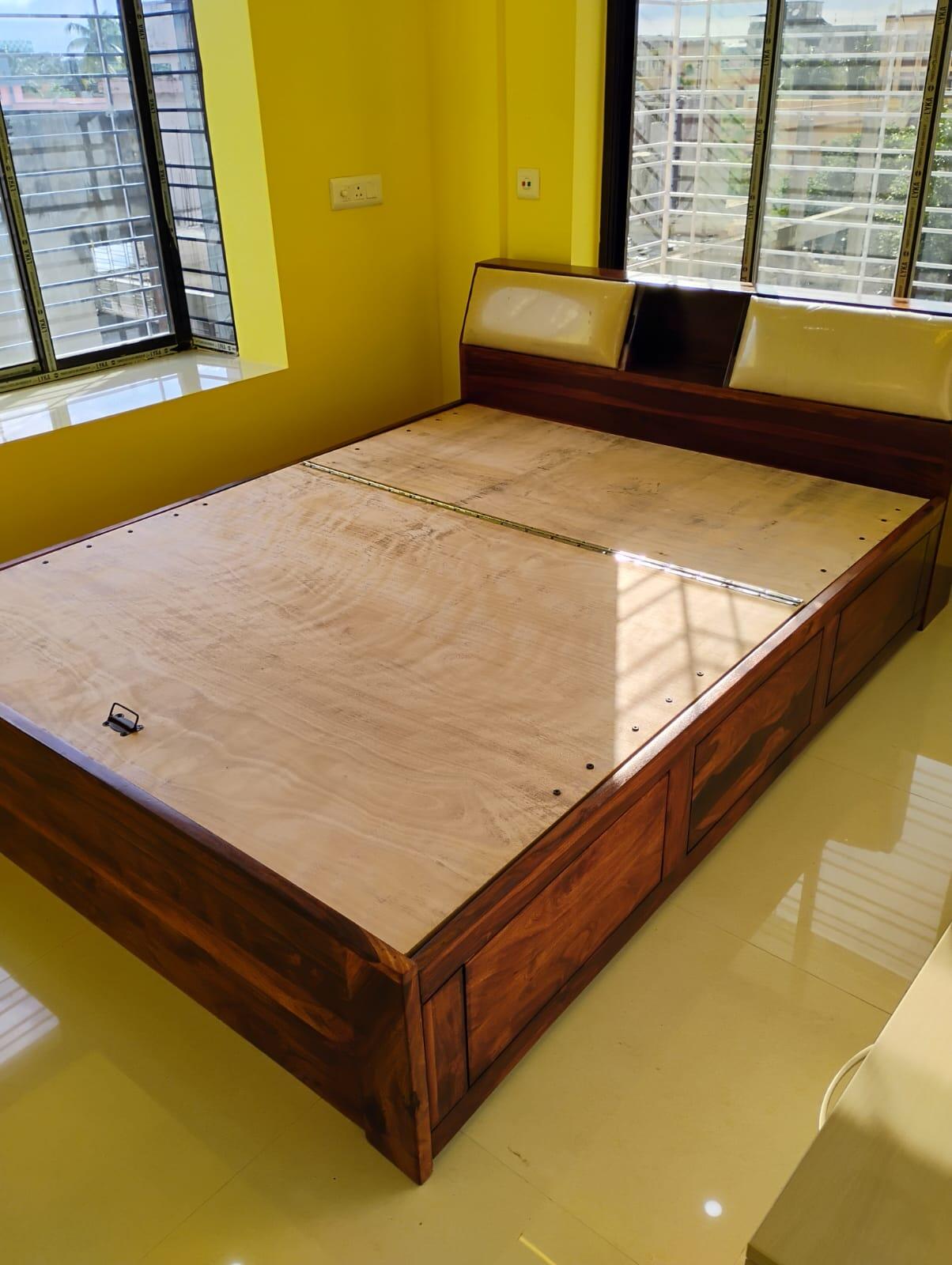 Ayan Mukherjee review photo