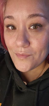 laurie review photo