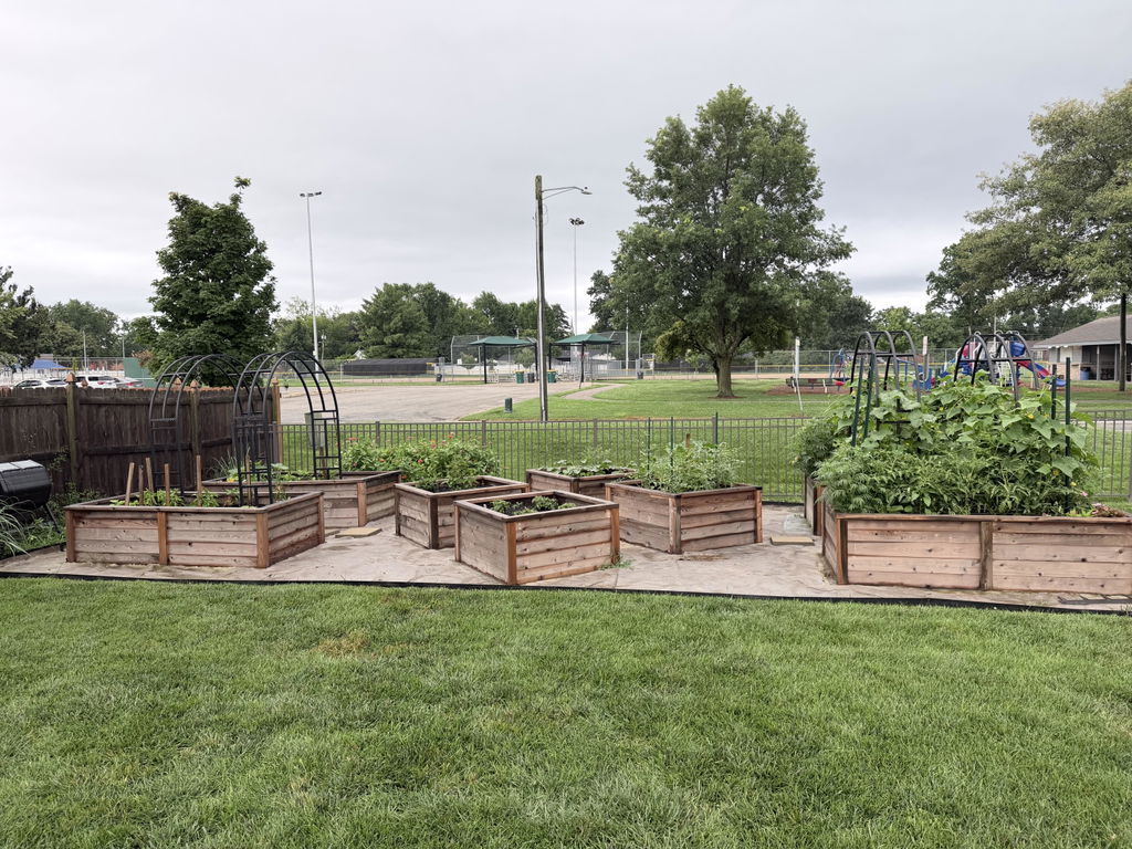 Nicole Arch Trellis