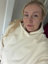 Elli review photo