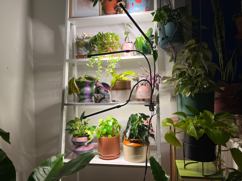 Clip-on Full Spectrum LED Grow Light