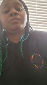 Mayesha J. review photo
