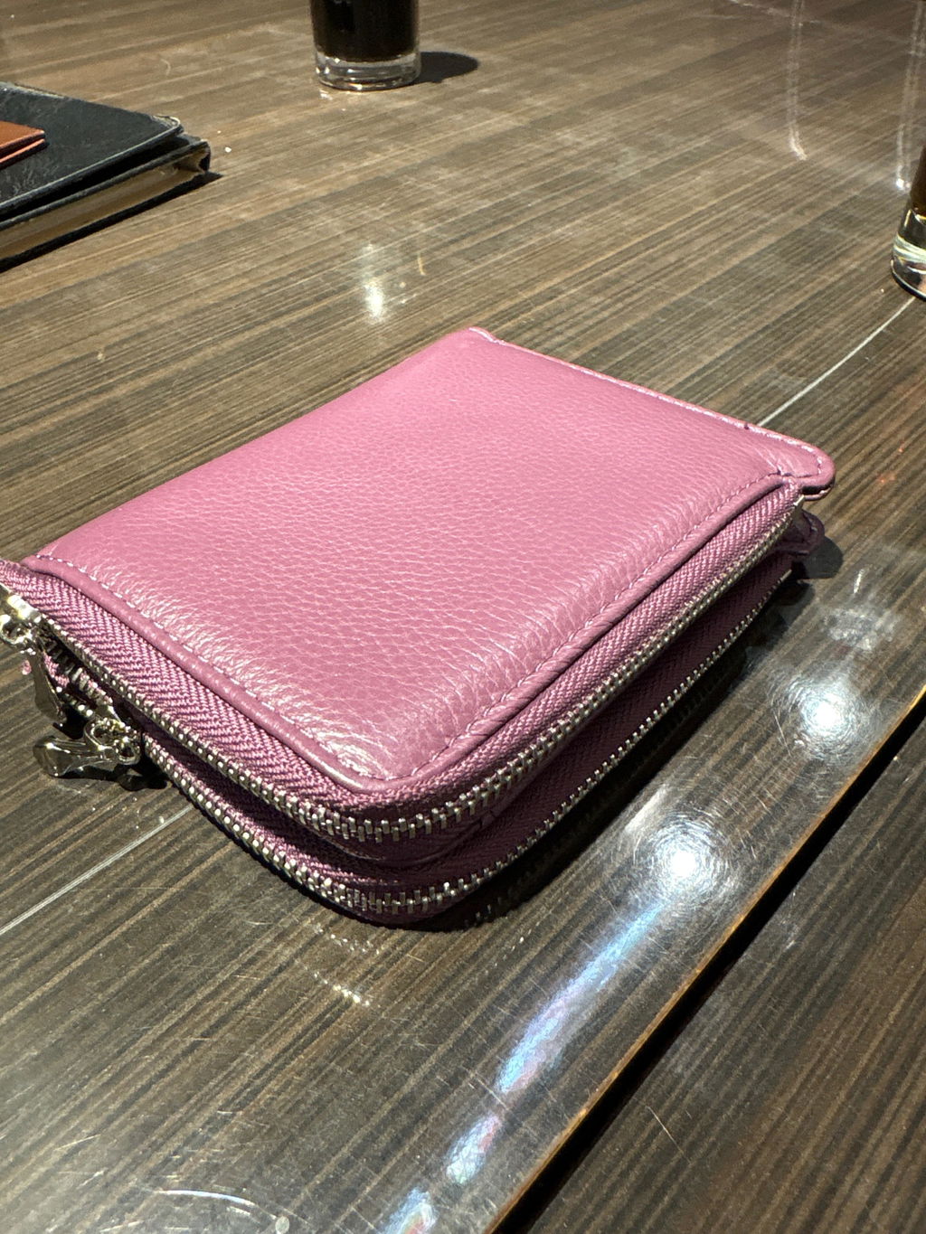 Women's Leather Double-Zip Wallet - Compact and Stylish