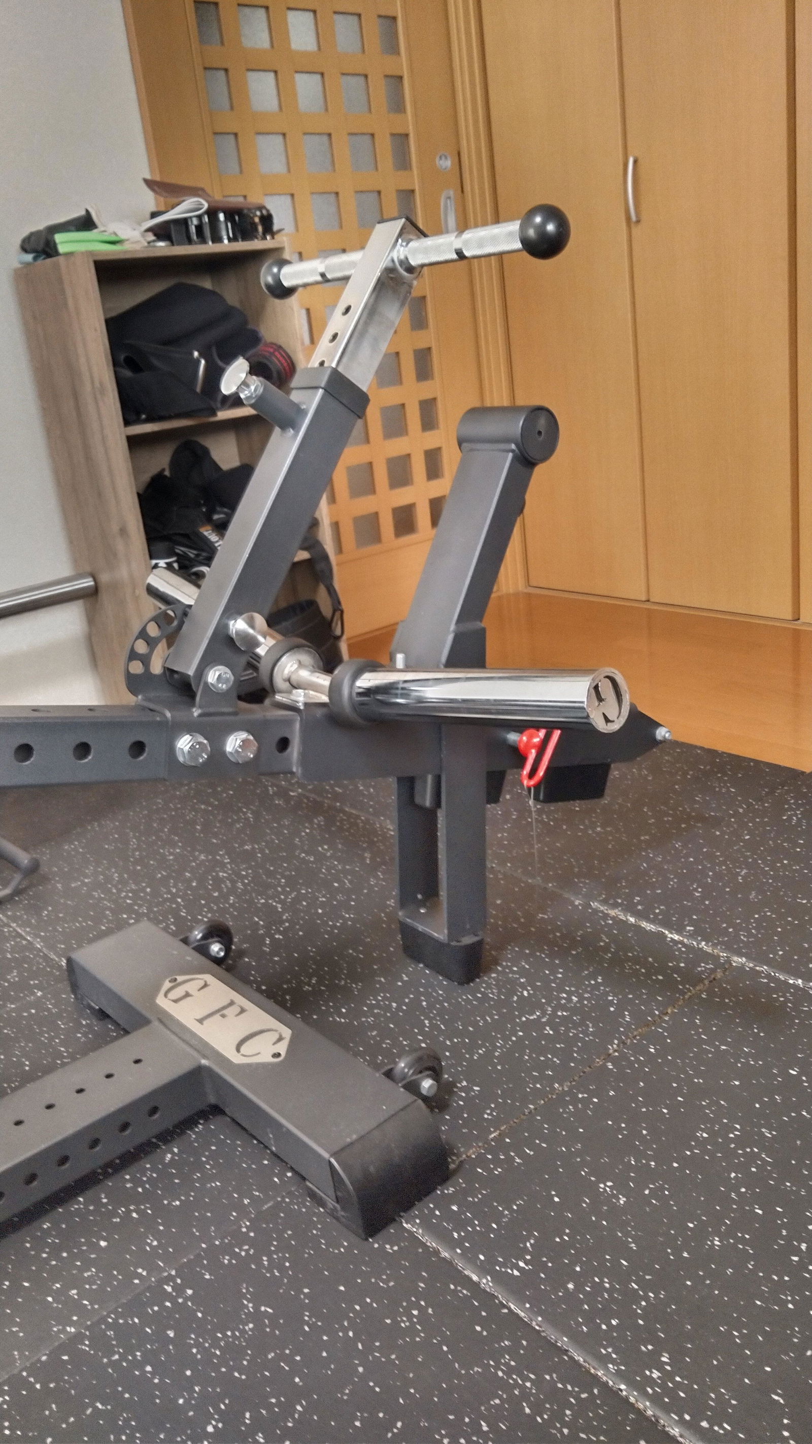 ベルトスクワットハンドル – GentlemanFitnessClub