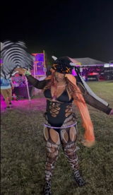 Nisha Lazare review photo