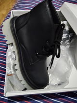 Y.B. review photo