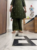 Ananya Singh review photo