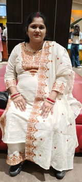 Ruchi saxena review photo