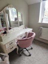 Chloe review photo
