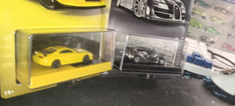 Majorette 2005 Bugatti Veyron 16.4 Super Sport & 1995 Toyota Supra (Yellow) Diecast Scale Model (Pack of 2)